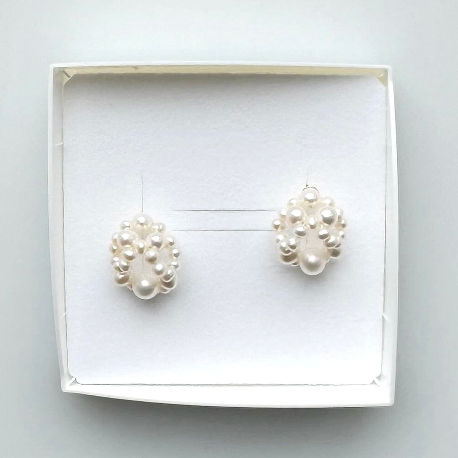 ASTA EARRING